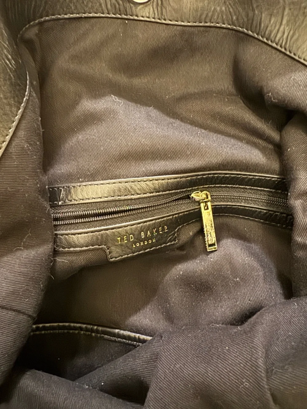 Ted Baker Bag w studs - Picture 5 of 5